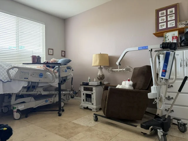 Attentive round-the-clock care in a comfortable resident room